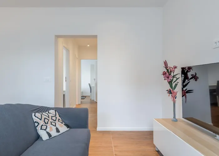 Centrally Located Apartments, Free Parking