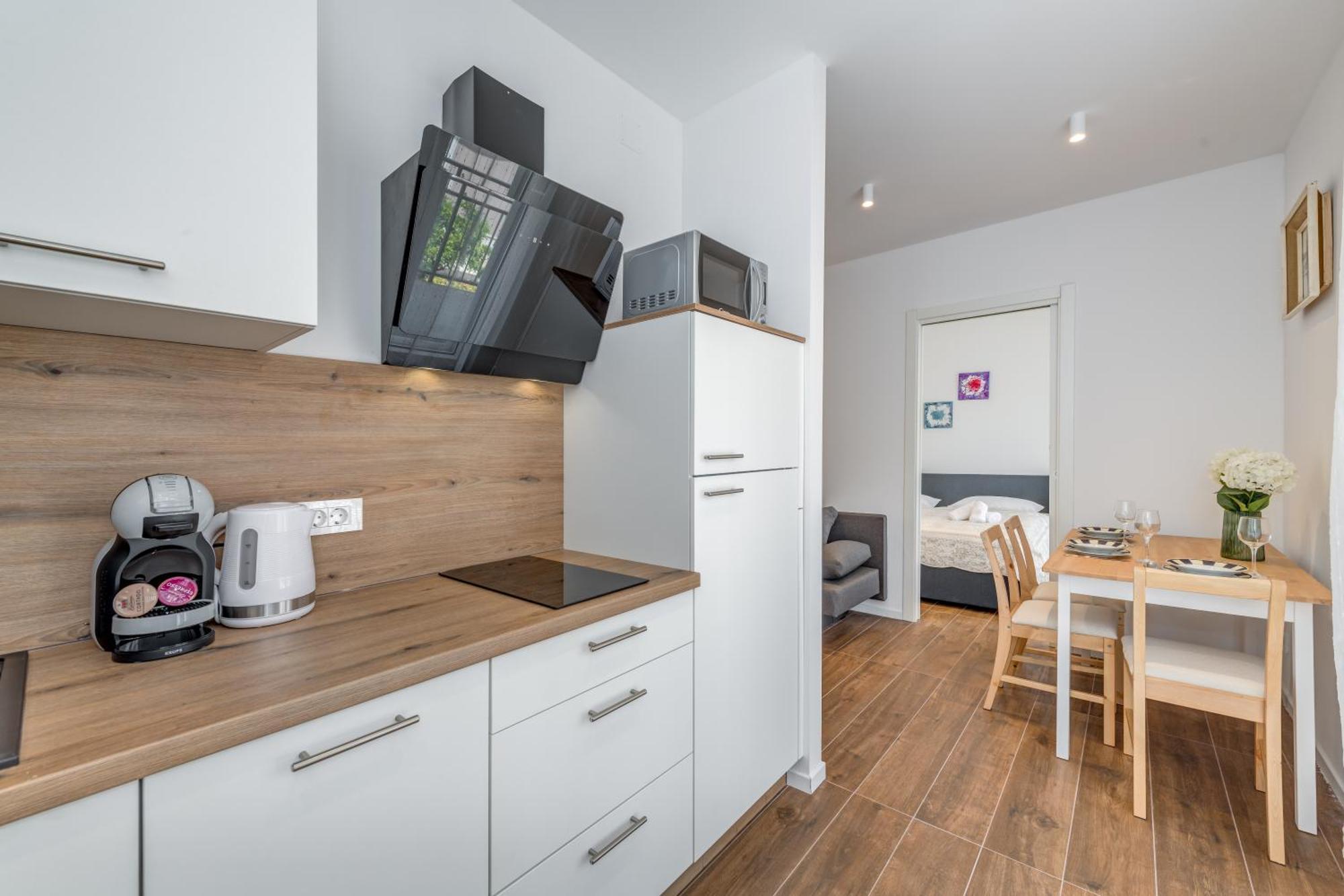 Centrally Located Apartments, Free Parking Lägenhet