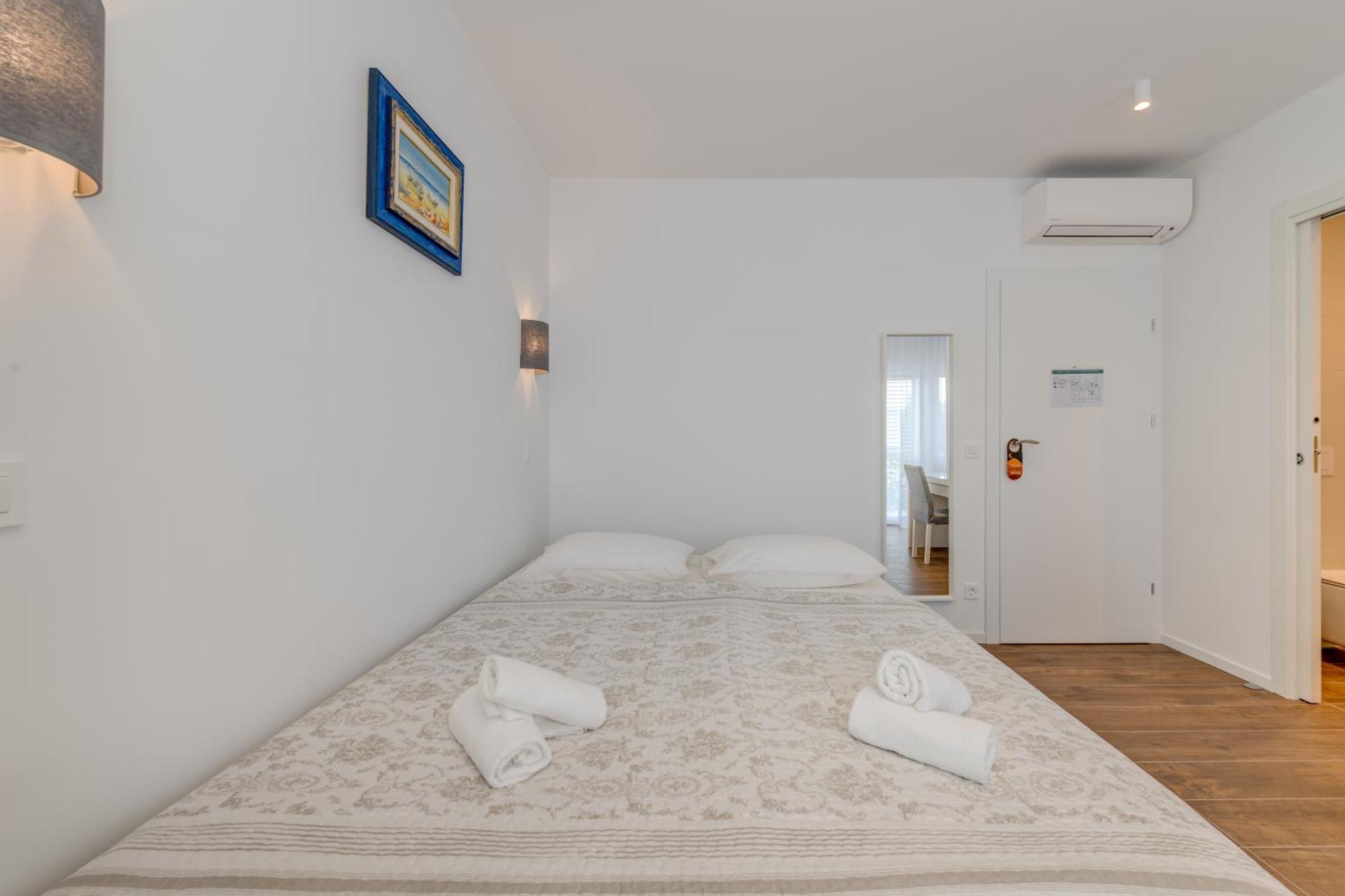 Centrally Located Apartments, Free Parking Lägenhet
