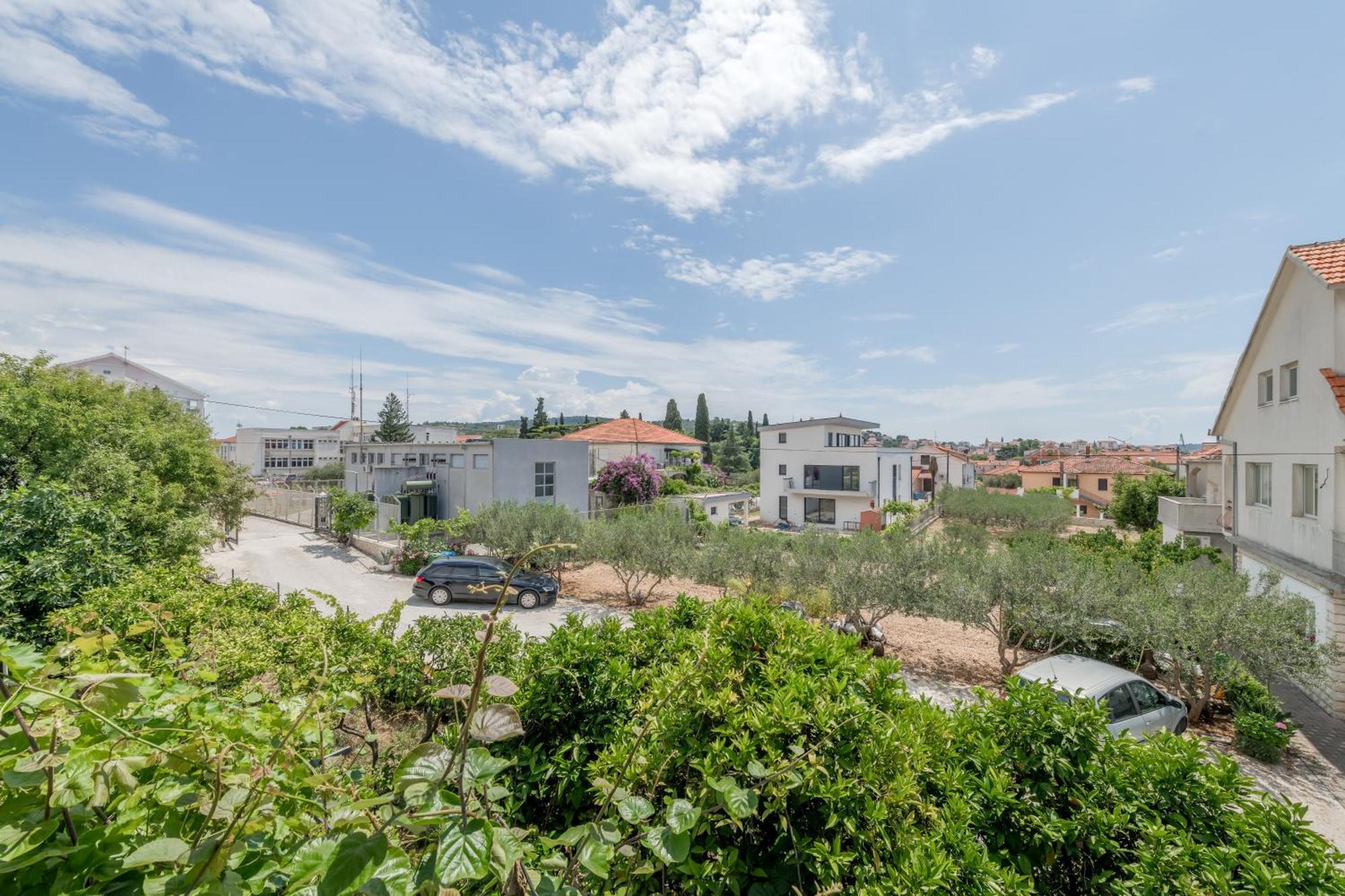 Lägenhet Centrally Located Apartments, Free Parking