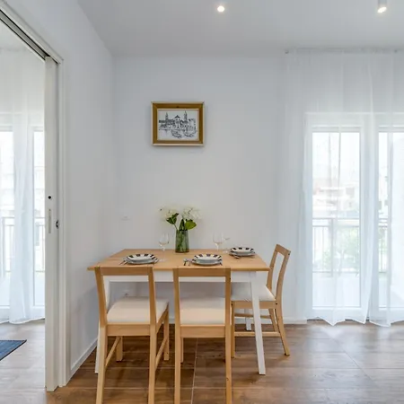 Centrally Located Apartments, Free Parking Trogir Exterior photo