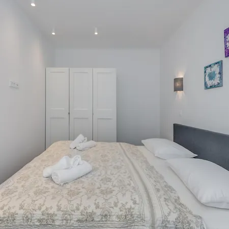Centrally Located Apartments, Free Parking Trogir Exterior photo