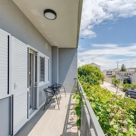 Centrally Located Apartments, Free Parking Trogir Exterior photo