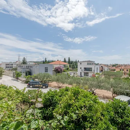 Centrally Located Apartments, Free Parking Trogir Exterior photo