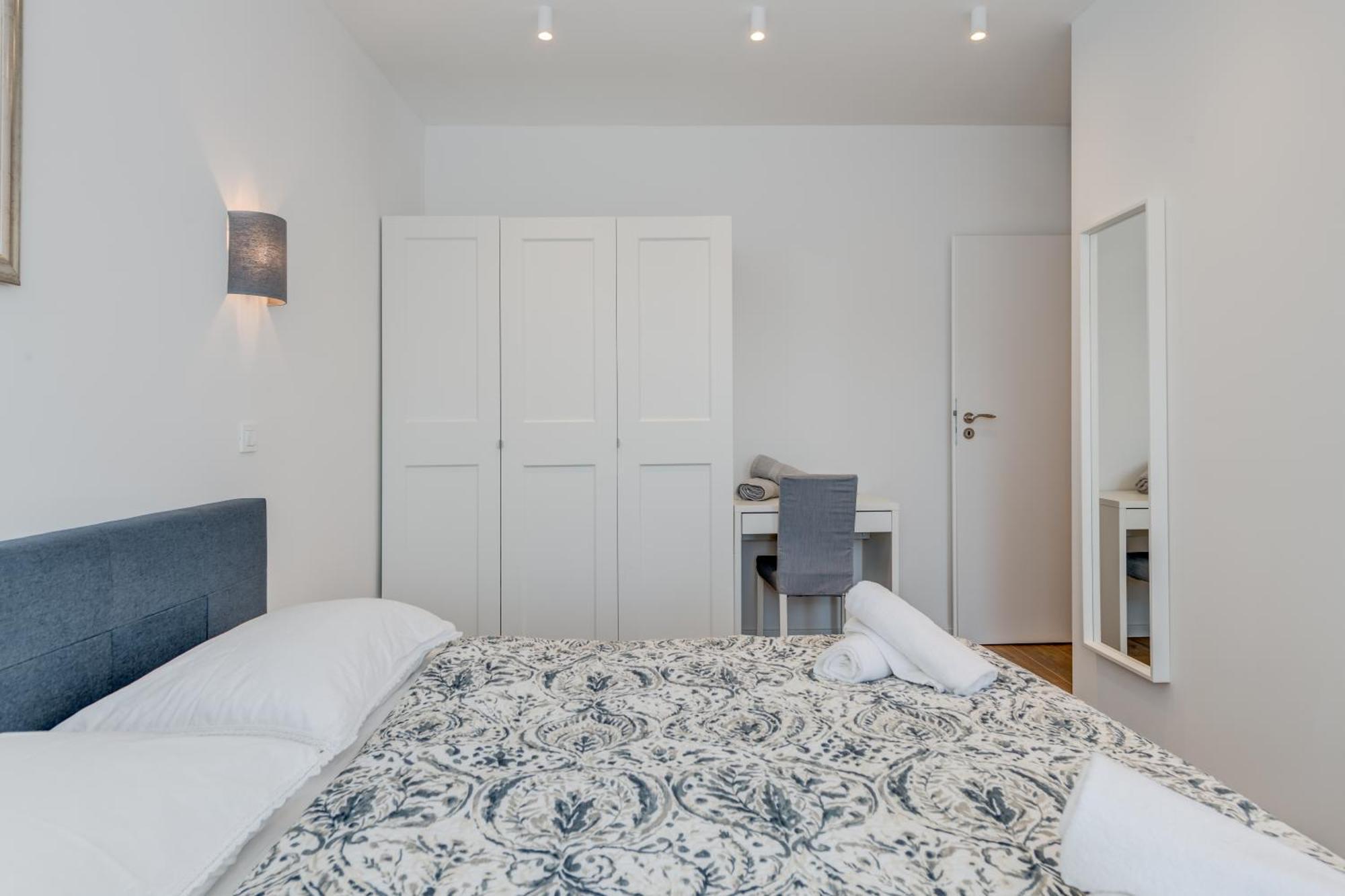 Centrally Located Apartments, Free Parking Appartamento
