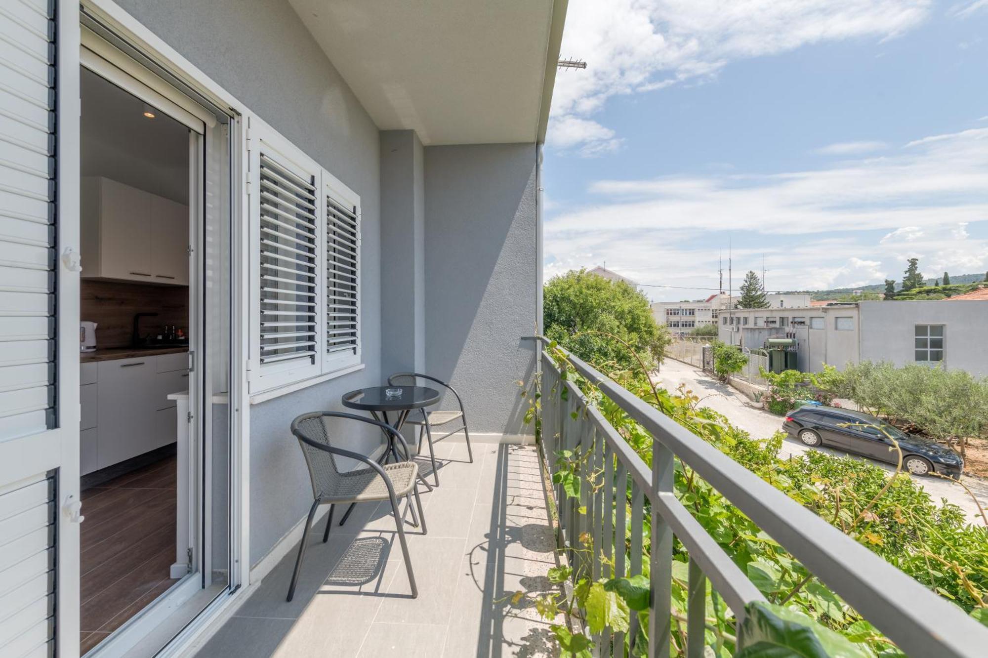 Centrally Located Apartments, Free Parking Appartamento *
